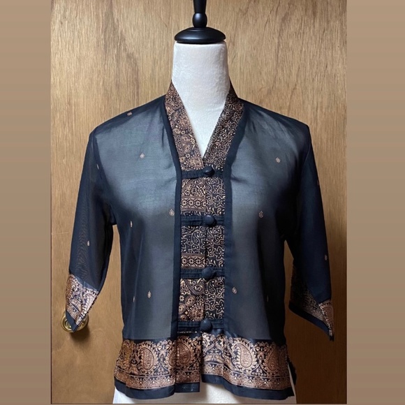 Asian Design Sheer Top - Picture 3 of 11